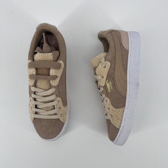 PUMA Suede Sneaker Womens Sz 7.5 - Picture 1 of 7